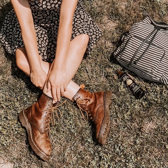 Meet your Posher, Lotta! 🦋 - Picture 2 of 2